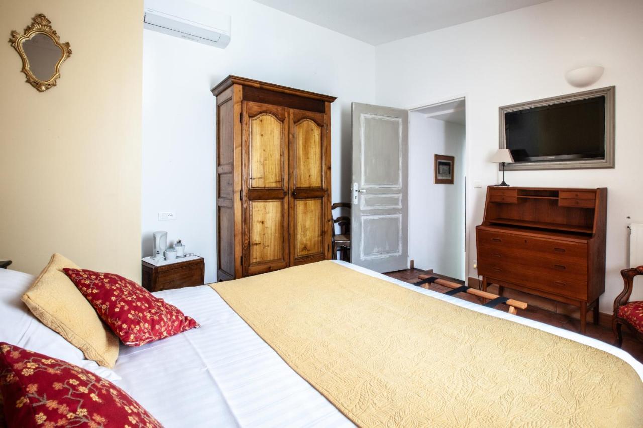 Le Clos Du Buis 3*