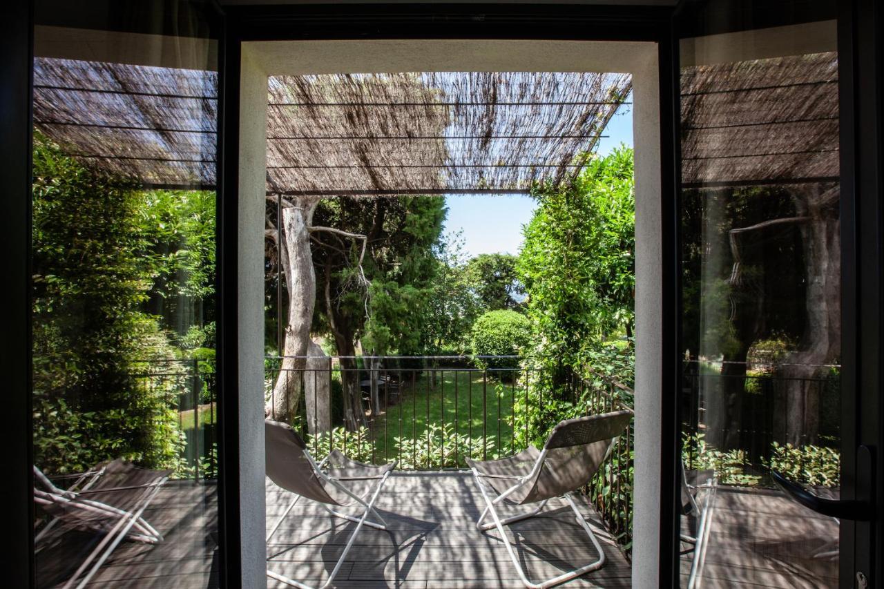 Hotel Le Clos Du Buis 3*